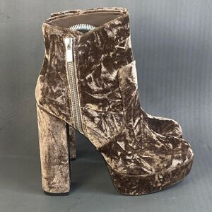 GIANNI BINI Didier Velvet Platform Block Heel Booties Size 7.5 new